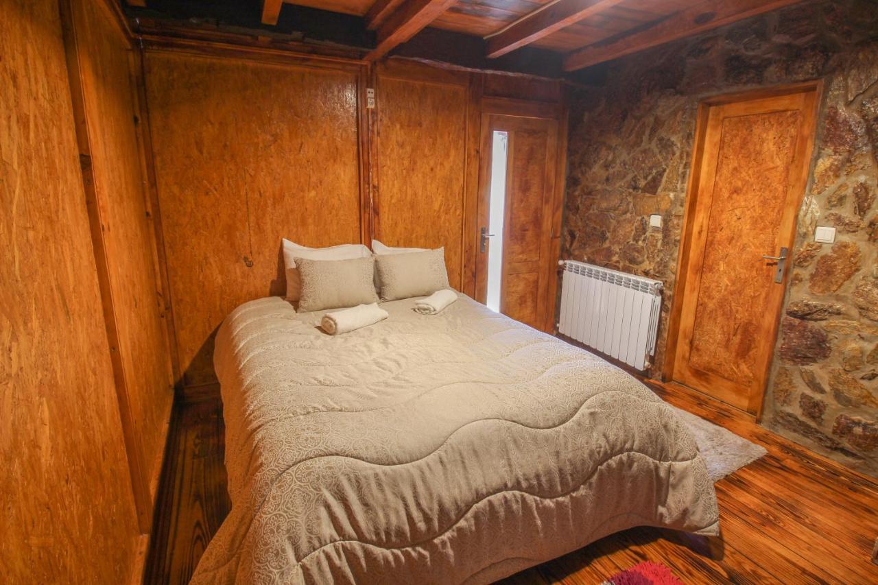 Casa Viade Hotel Montalegre Buitenkant foto